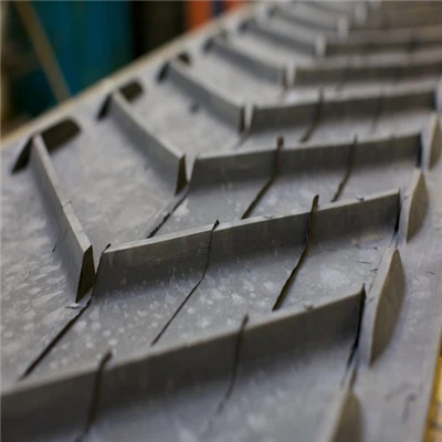 ¿Cuál es la estabilidad dimensional de la lámina de caucho EPDM?